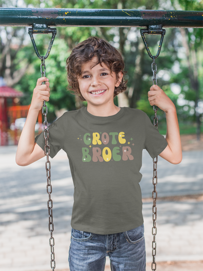 T-shirt -  Zwangerschapsaankondiging grote broer - Groene letters - 12 maanden tot 3 jaar
